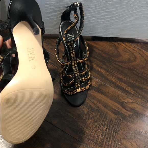 Zara Women's Sandals with Black and Brown Beads - Picture 2 of 7